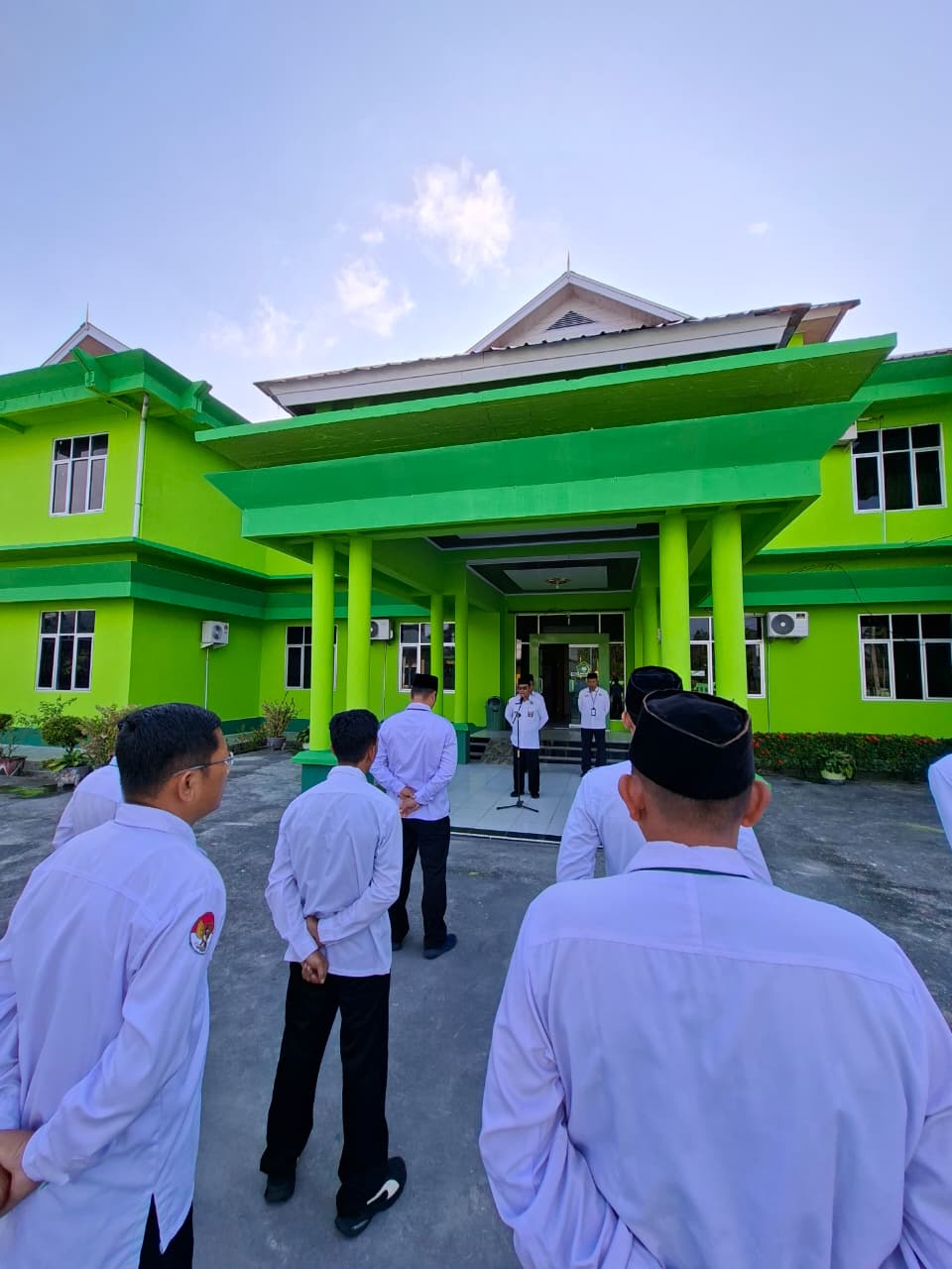 Usai Libur Panjang, Apel Pagi Kemenag Natuna Bangkitkan Semangat Pengabdian untuk Umat